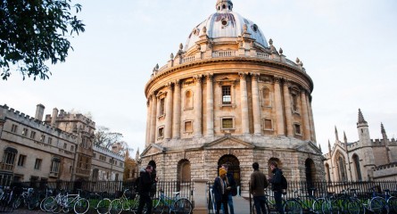 Оксфордский университет предлагает обучение по стипендиальной программе