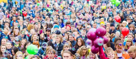 Самый мыльный день в году: фотоотчет с Дня мыльных пузырей
